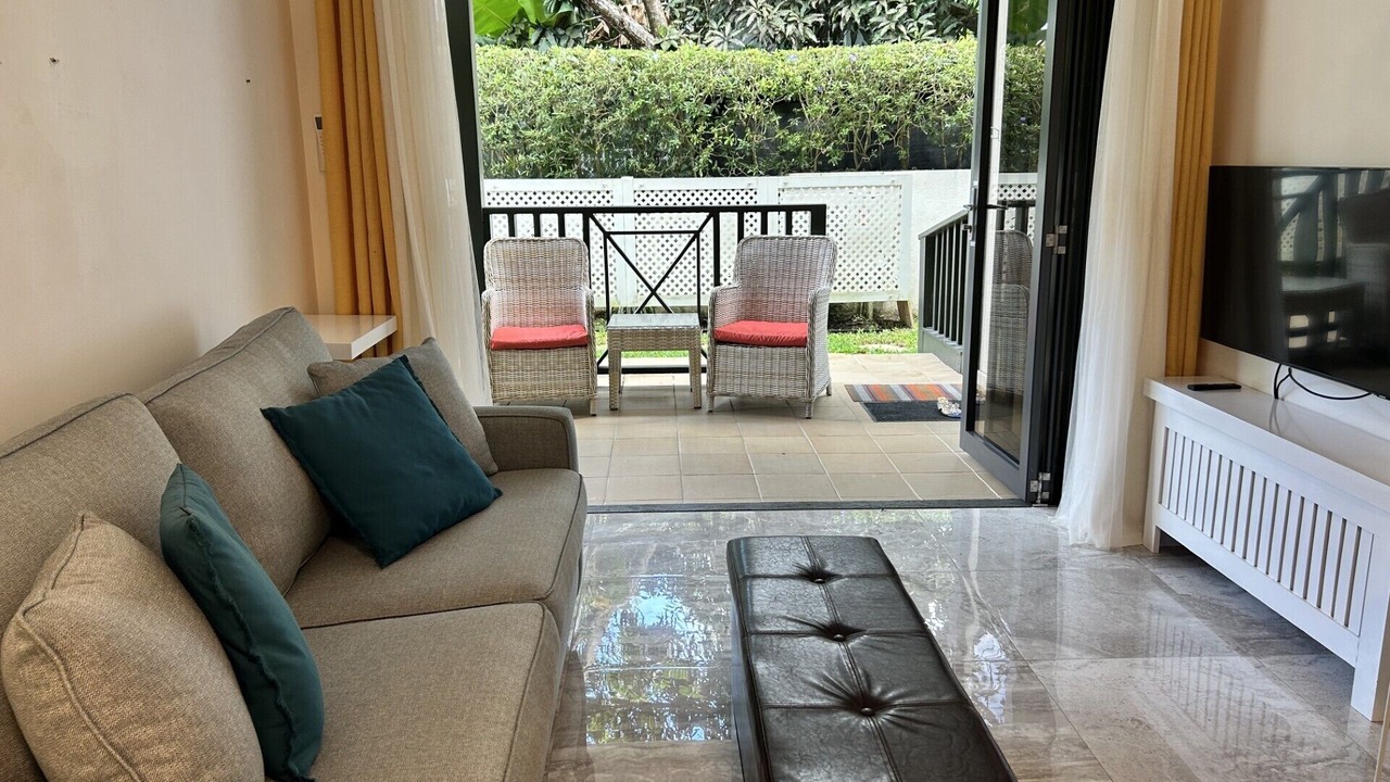 Photo of Livingroom in Holetown