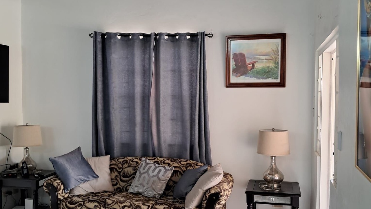 Photo of Livingroom in Gibbons Boggs