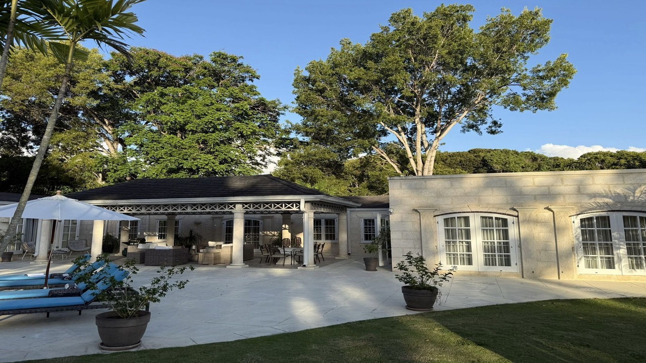 Photo of Patio Balcony in Sandy Lane