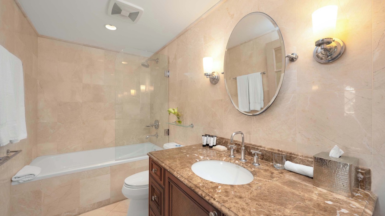 Photo of Bathroom in Little Battaleys