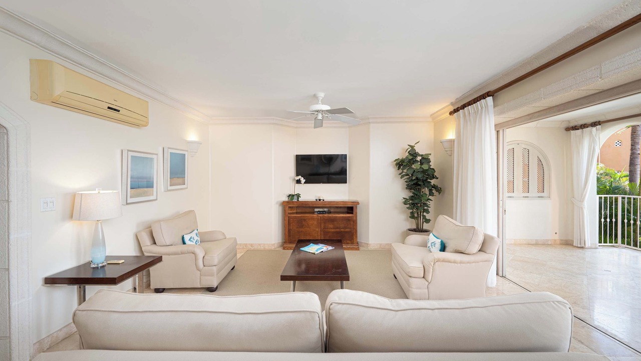 Photo of Livingroom in Little Battaleys