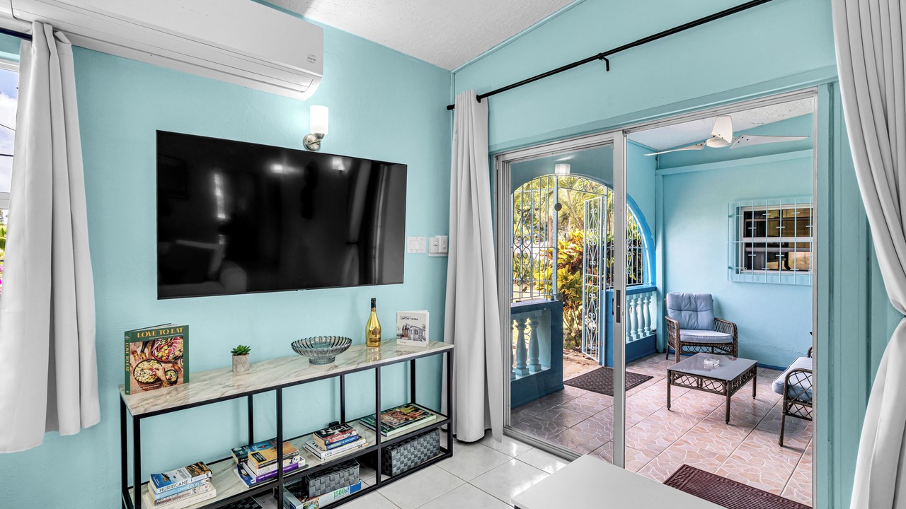 Photo of Livingroom in Halcyon Heights