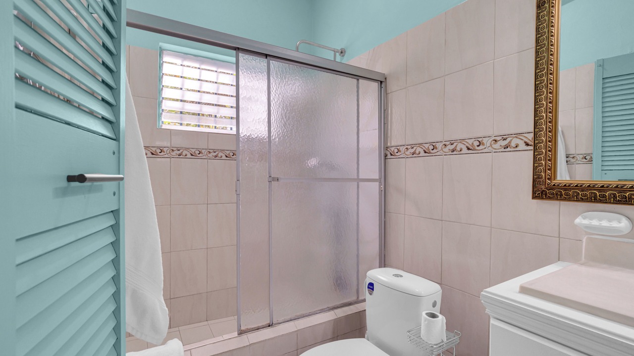 Photo of Bathroom in Halcyon Heights