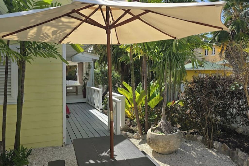Photo of Patio Balcony in Paynes Bay
