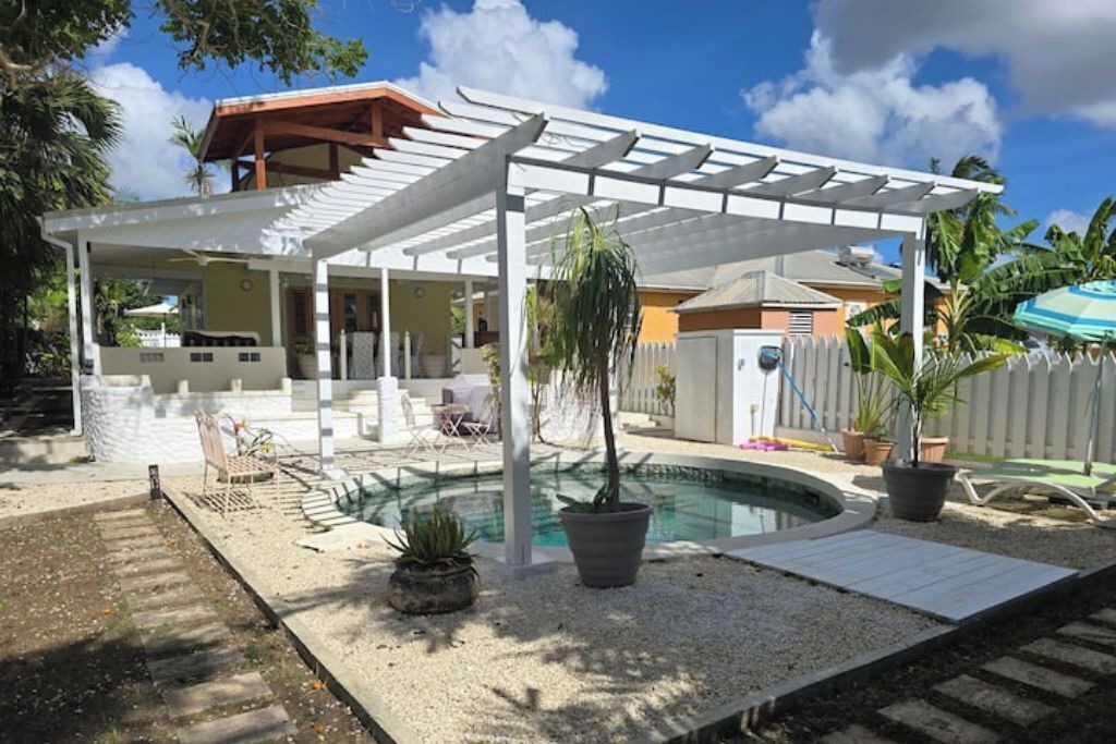 Photo of Outdoor in Paynes Bay