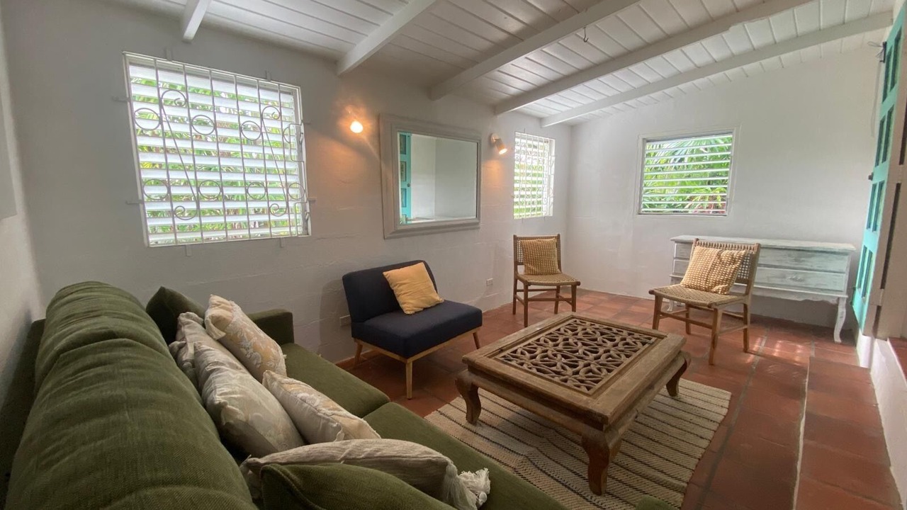 Photo of Livingroom in Holder's Hill