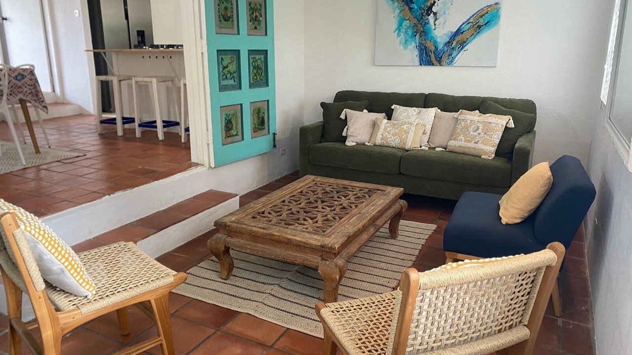 Photo of Livingroom in Holder's Hill