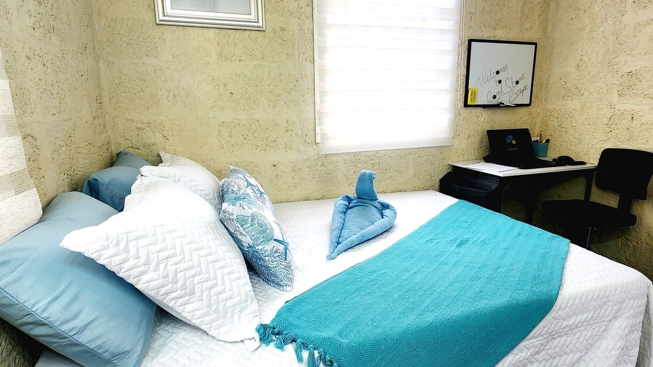 Photo of Bedroom in Oistins