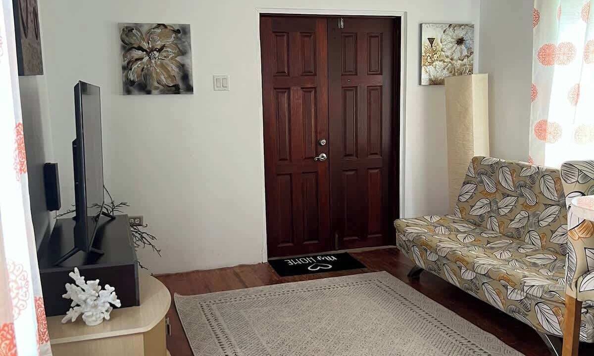 Photo of Livingroom in West Coast