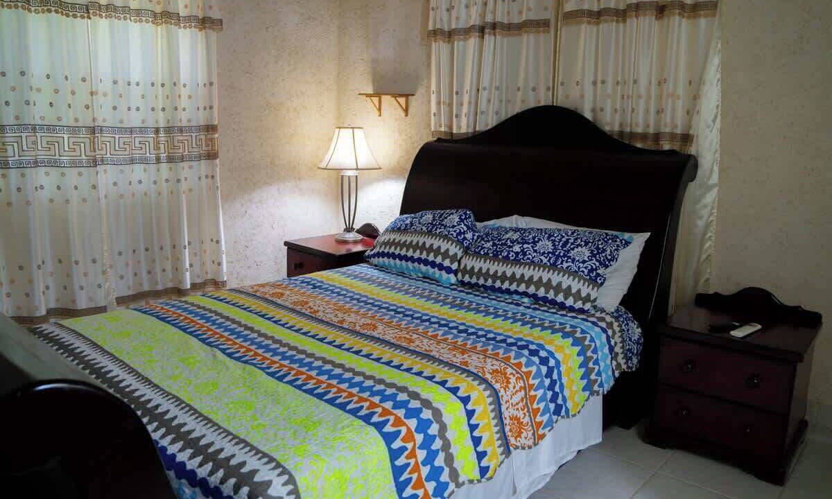 Photo of Bedroom in Paynes Bay