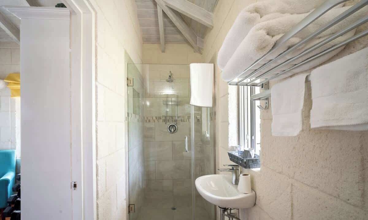 Photo of Bathroom in Long Bay