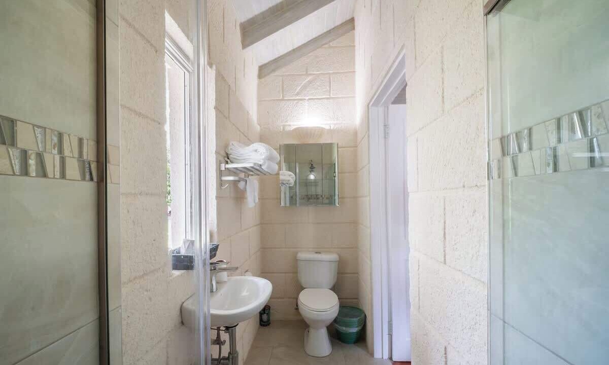 Photo of Bathroom in Long Bay