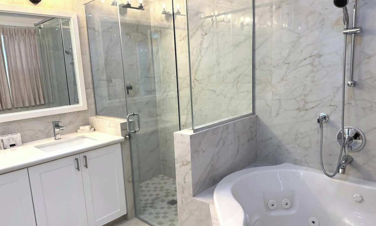 Photo of Bathroom in Silver Sands