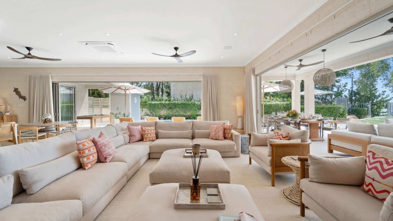 Photo of Livingroom in Gibbs Bay