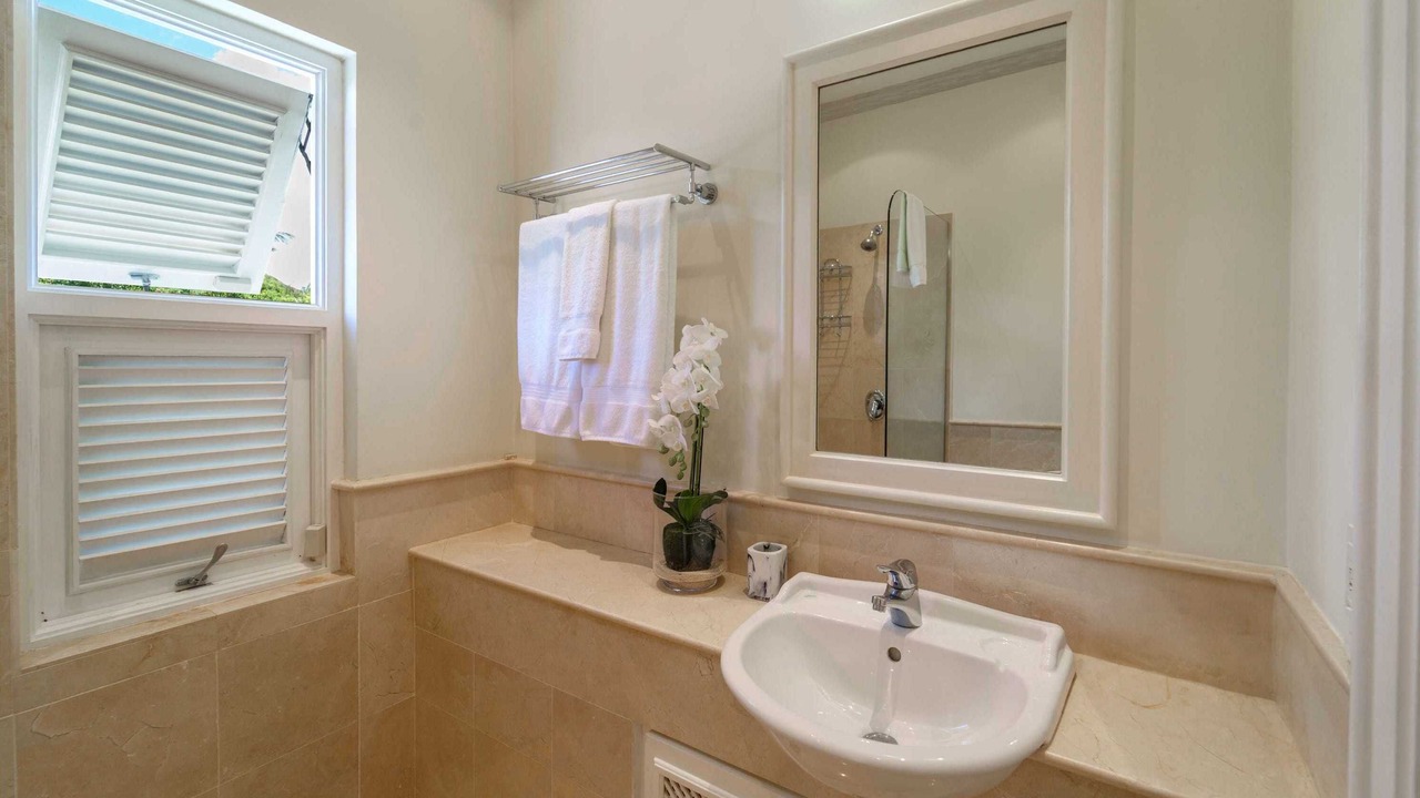 Photo of Bathroom in Mount Standfast