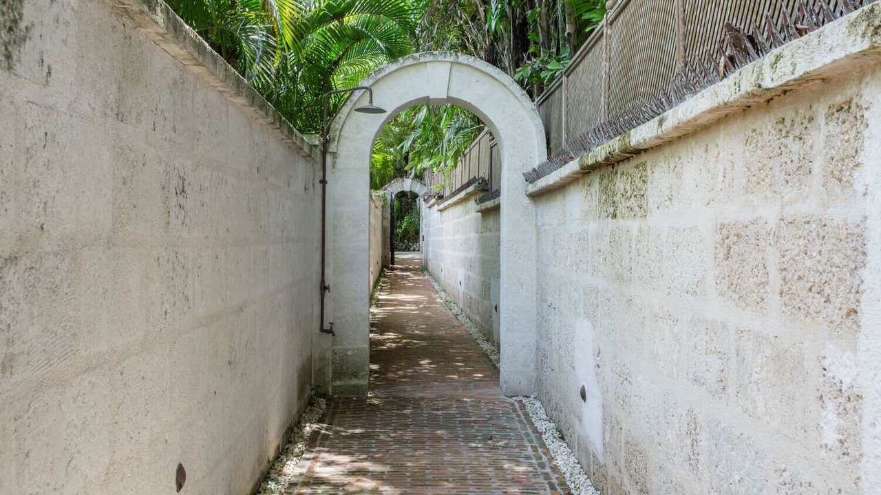 Photo of Outdoor in Sandy Lane