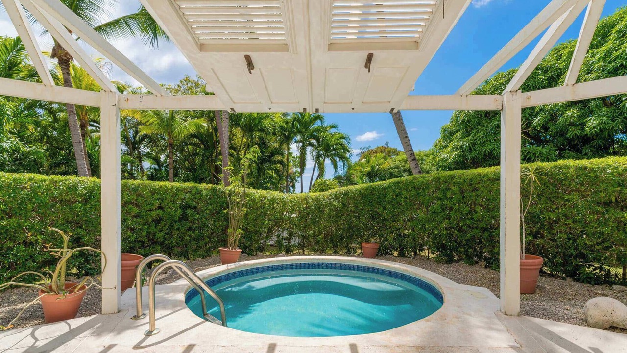 Photo of Outdoor in Sandy Lane