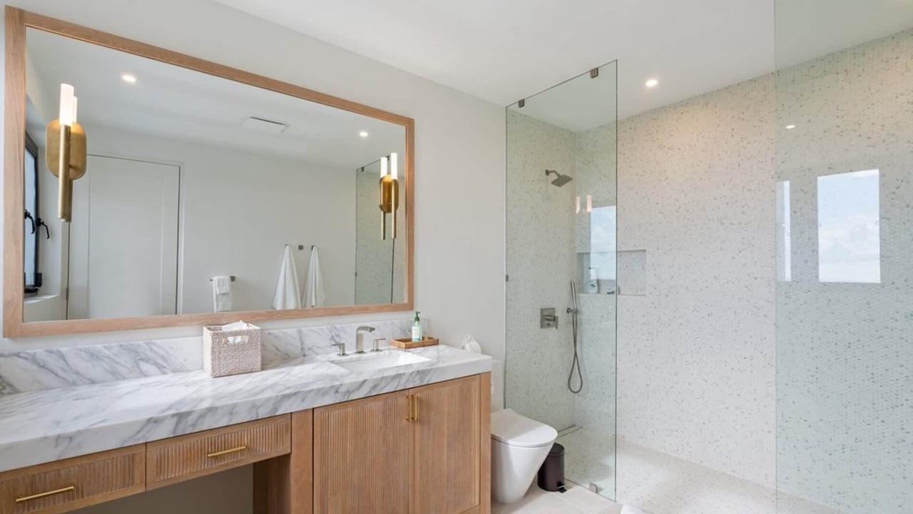 Photo of Bathroom in Reeds Bay