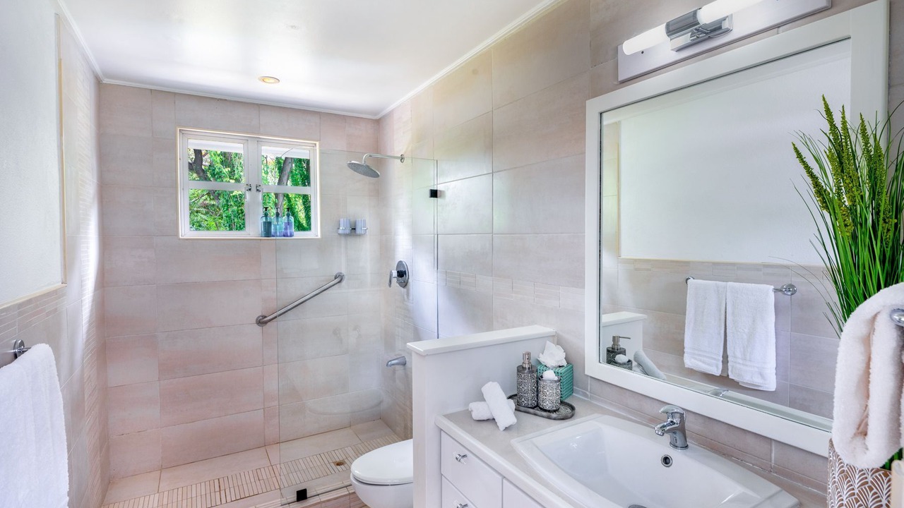 Photo of Bathroom in Bagatelle Terrace
