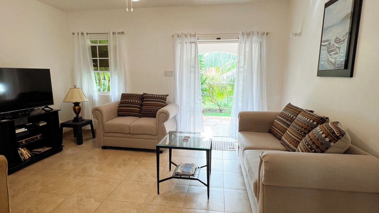 Photo of Livingroom in Enterprise