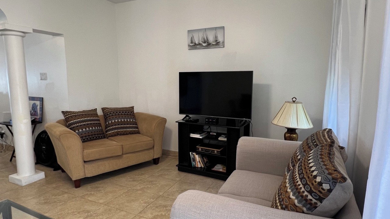 Photo of Livingroom in Enterprise