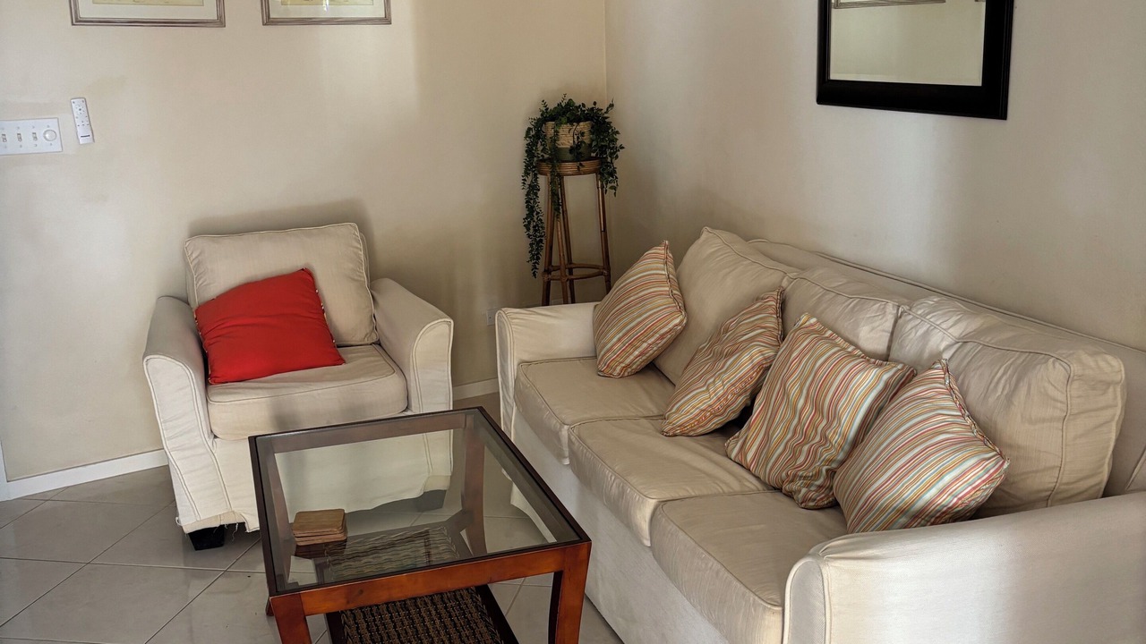 Photo of Livingroom in Weston