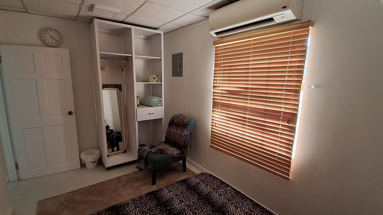 Photo of Bedroom in Pine Gardens