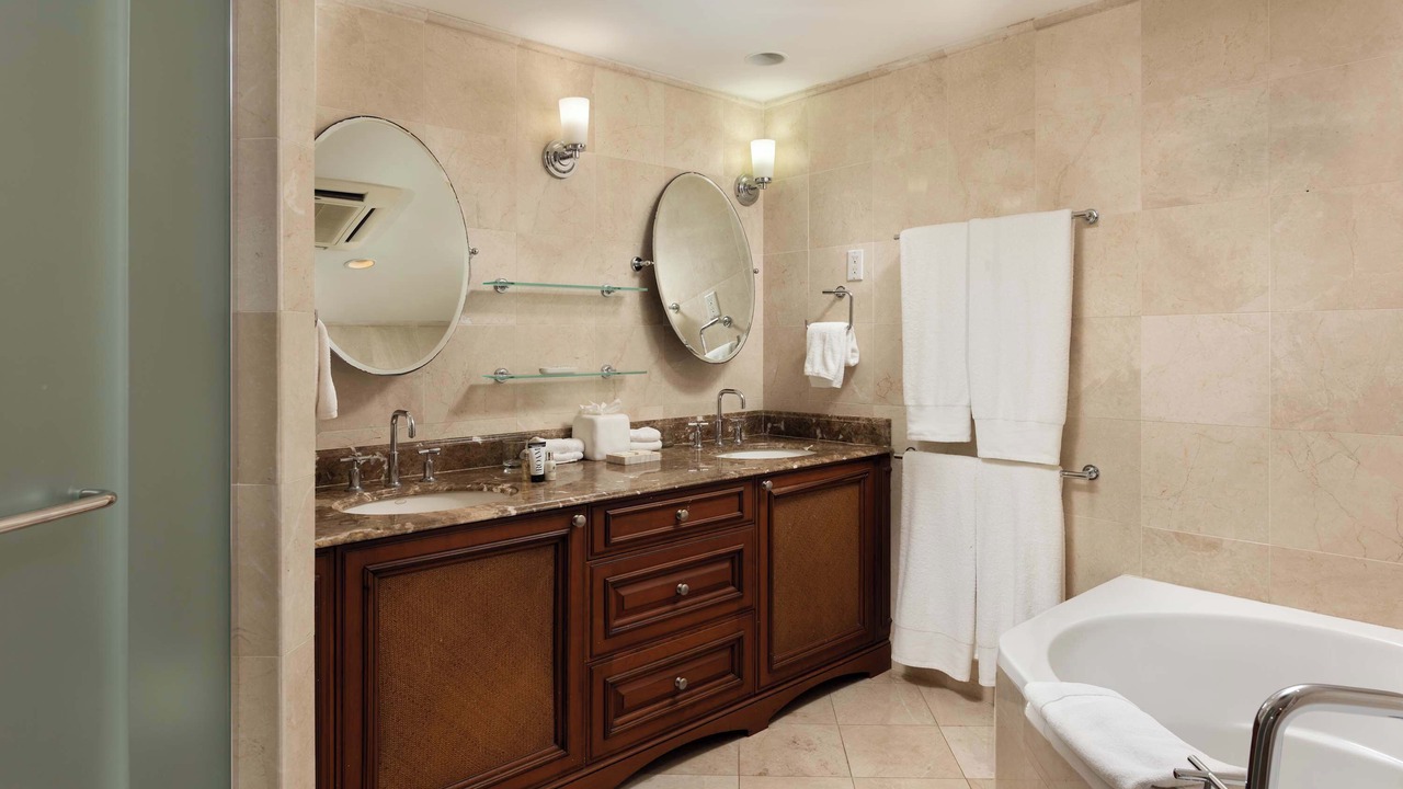Photo of Bathroom in Little Battaleys