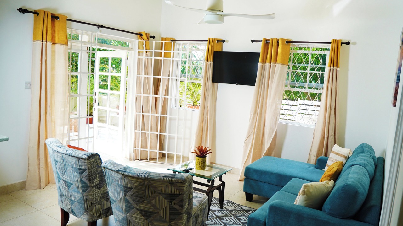 Photo of Livingroom in Holder's Hill