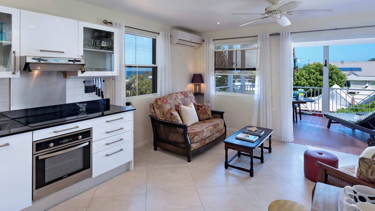 Photo of Livingroom in Weston