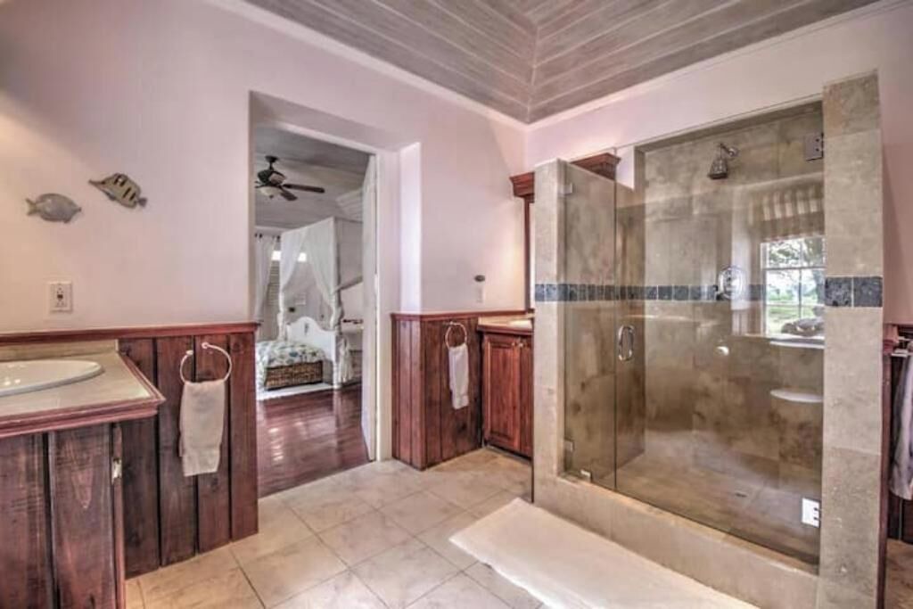 Photo of Bathroom in Ivy
