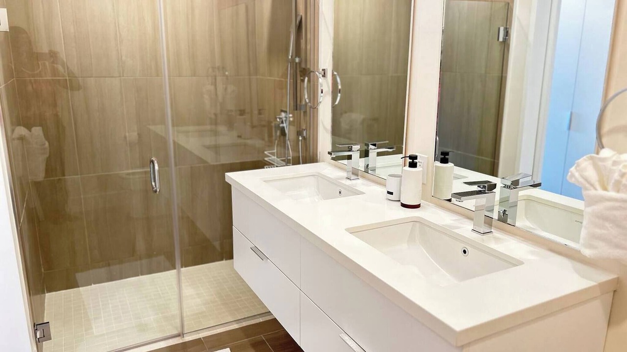 Photo of Bathroom in Little Battaleys