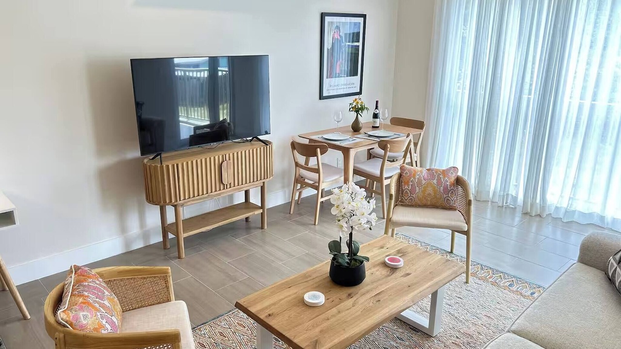 Photo of Livingroom in Little Battaleys