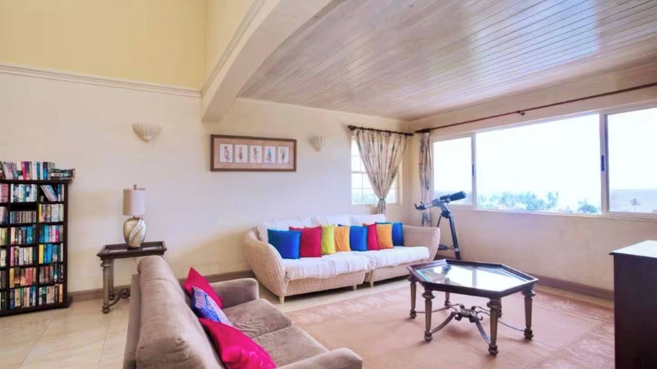 Photo of Livingroom in Oistins