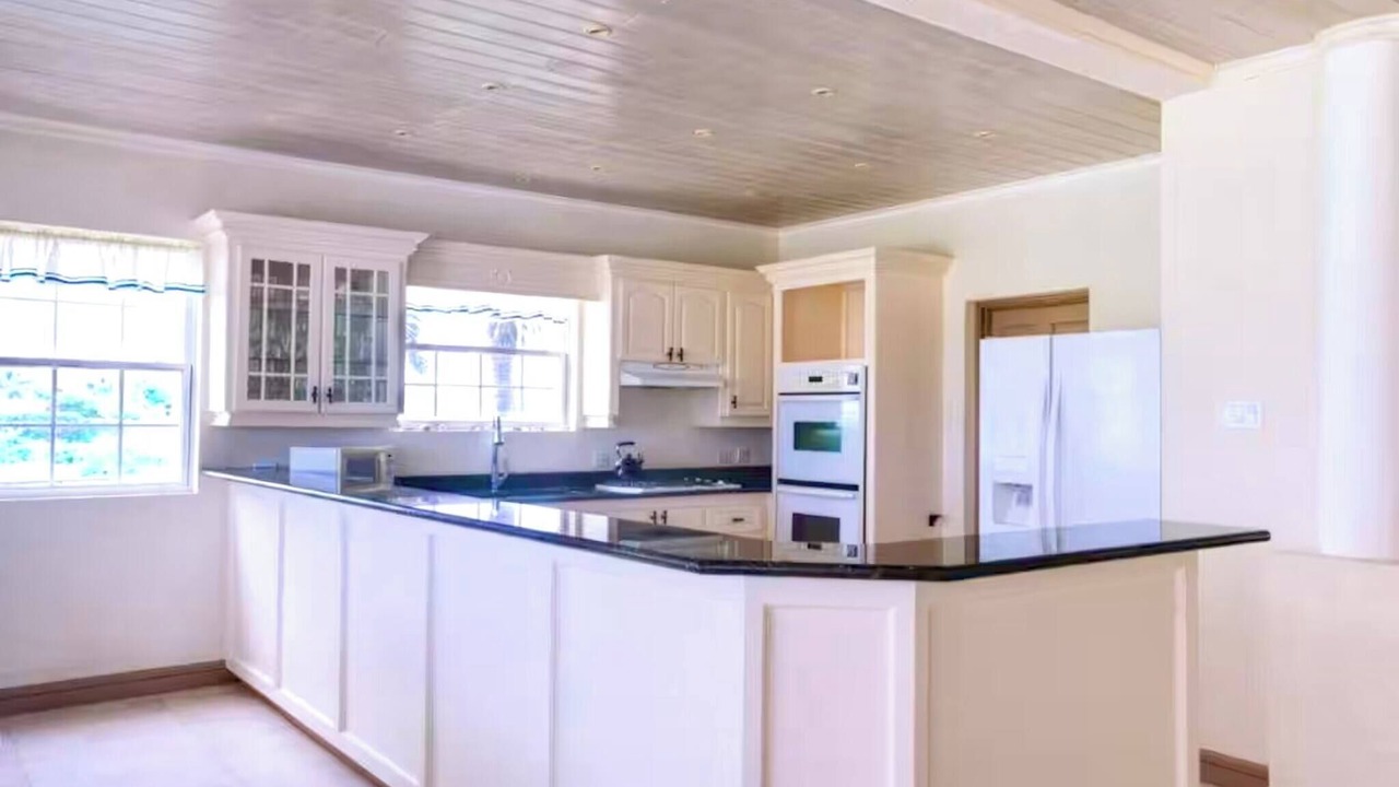 Photo of Kitchen in Oistins