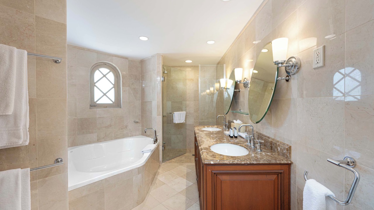 Photo of Bathroom in Little Battaleys