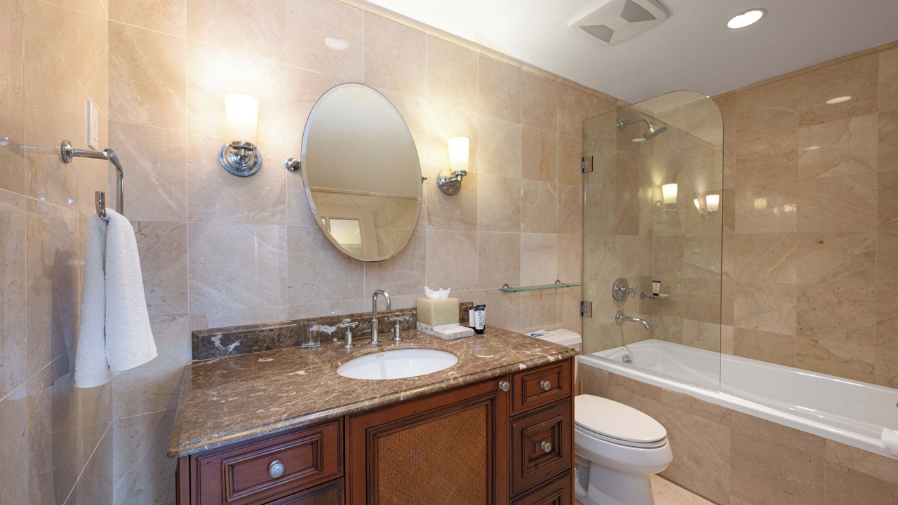 Photo of Bathroom in Little Battaleys