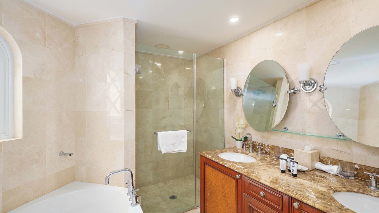 Photo of Bathroom in Little Battaleys