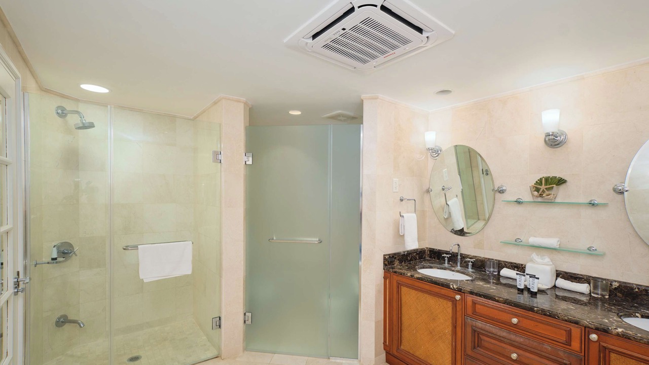 Photo of Bathroom in Little Battaleys