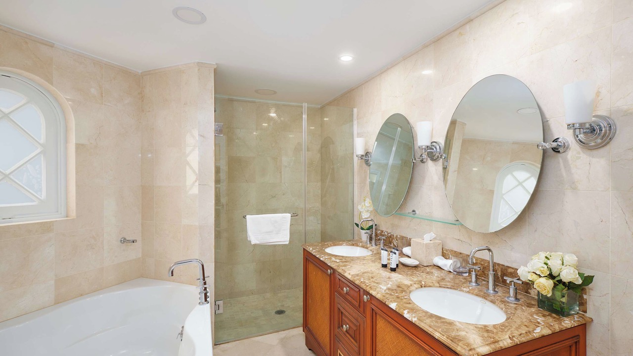 Photo of Bathroom in Little Battaleys