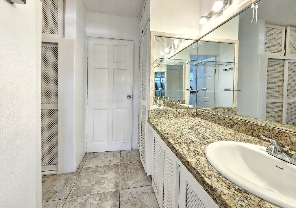 Photo of Bathroom in Sunset Crest