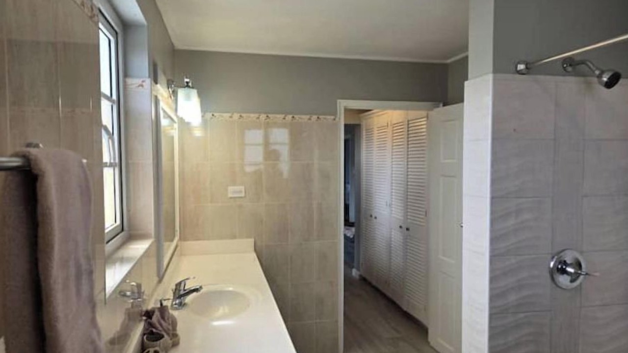 Photo of Bathroom in Oistins