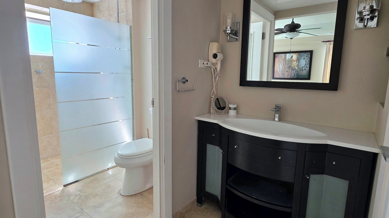 Photo of Bathroom in Maxwell