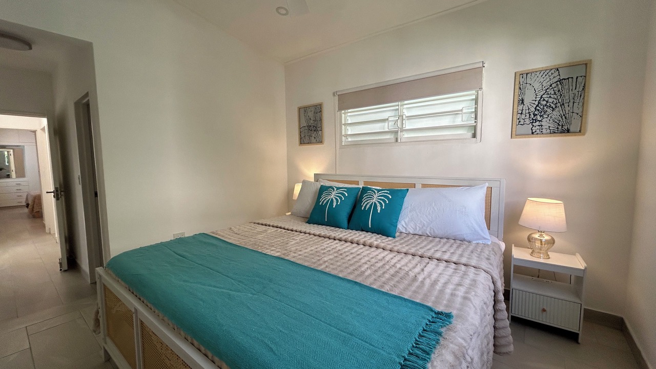 Photo of Bedroom in Navy Gardens