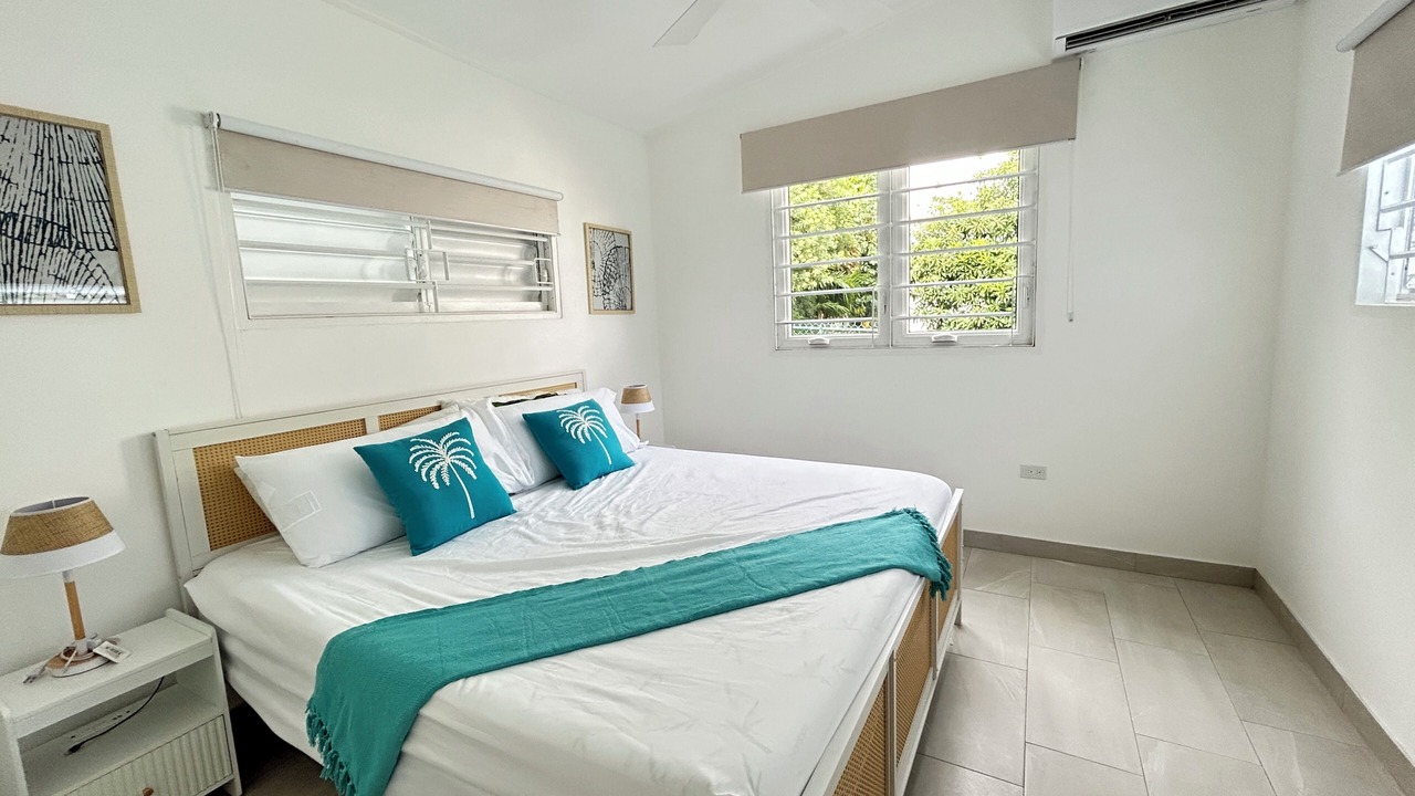 Photo of Bedroom in Navy Gardens