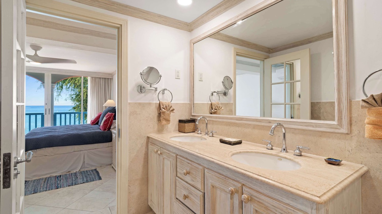 Photo of Bathroom in Sunset Crest