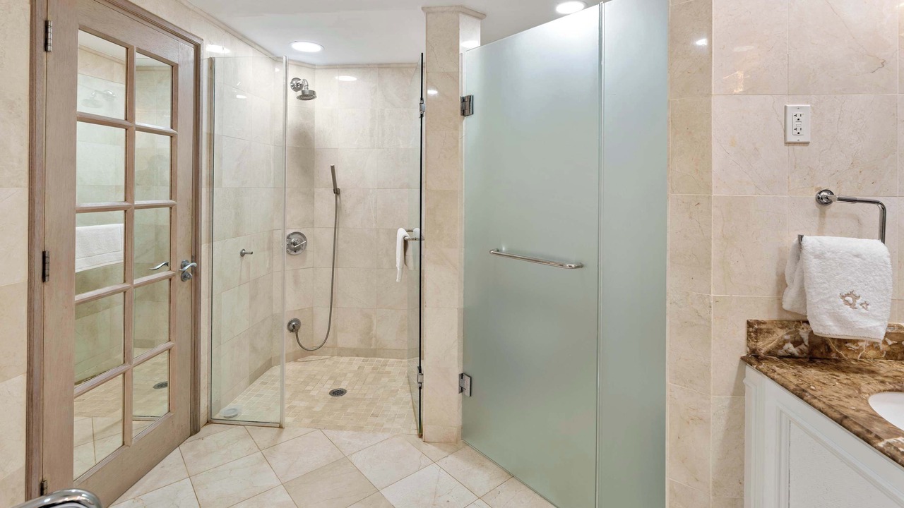 Photo of Bathroom in Little Battaleys