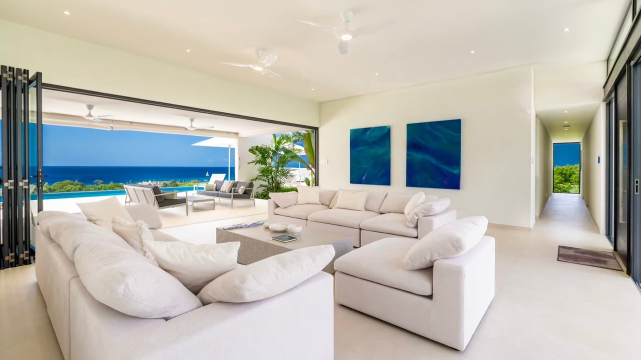 Photo of Livingroom in Weston