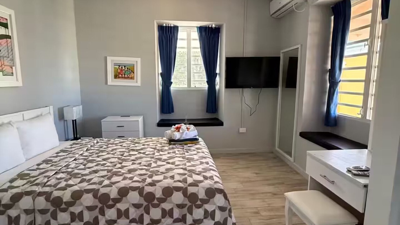Photo of Bedroom in Bayville