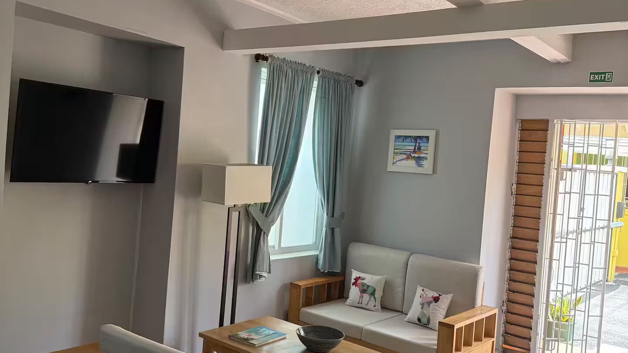 Photo of Livingroom in Bayville